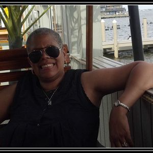 Meet your Posher, Sharon